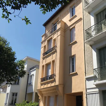 Les Sources Виши